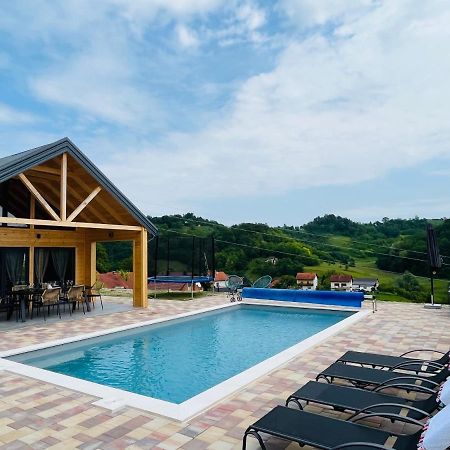Holiday House Adamo Selno Exterior photo